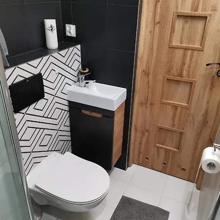 Przytulny W Wiezowcu - Centrum Miasta Podwislocze 38 Apartment